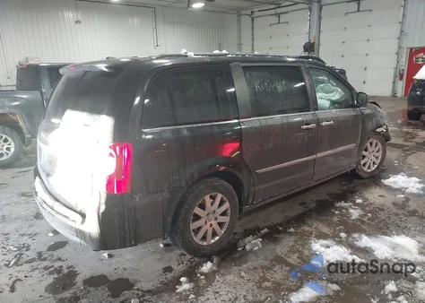 2014 Chrysler Town & Country Touring z USA, uszkodzony, nr VIN 2C4RC1BG3ER460796